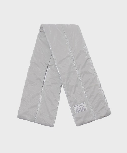 ROCKFISH WEATHERWEAR(ロックフィッシュウェザーウェア)の「PADDING MUFFLER(マフラー・レディース・ブラック/シルバー/ピンク/ベージュ・FREE)」の8枚目の写真