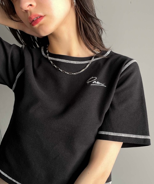 classicalelf(クラシカルエルフ)の「1枚で今っぽデザイン♪PAEAN刺繍配色ステッチチビTシャツ(半袖)(Tシャツ/カットソー・レディース・アイボリー/杢グレー/オフホワイト/ブラック・X-LARGE/LARGE/MEDIUM/SMALL)」の3枚目の写真