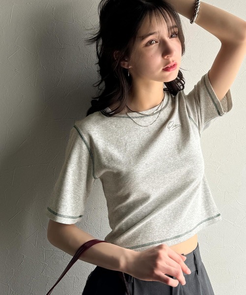 classicalelf(クラシカルエルフ)の「1枚で今っぽデザイン♪PAEAN刺繍配色ステッチチビTシャツ(半袖)(Tシャツ/カットソー・レディース・アイボリー/杢グレー/オフホワイト/ブラック・X-LARGE/LARGE/MEDIUM/SMALL)」の8枚目の写真