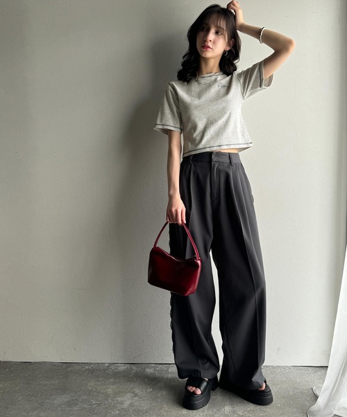classicalelf(クラシカルエルフ)の「1枚で今っぽデザイン♪PAEAN刺繍配色ステッチチビTシャツ(半袖)(Tシャツ/カットソー・レディース・アイボリー/杢グレー/オフホワイト/ブラック・X-LARGE/LARGE/MEDIUM/SMALL)」の9枚目の写真