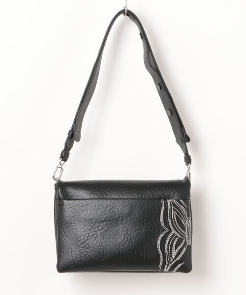 Desigual（デシグアル）の「蝶のショルダーバッグ（ボディバッグ/ウエストポーチ・レディース・ブラック・FREE）」の2枚目の写真