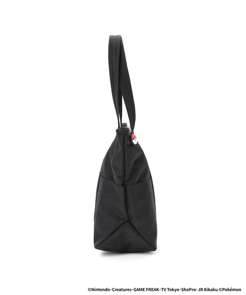 Manhattan Portage（マンハッタンポーテージ）の「Tompkins Tote Bag Pokemon Pikachu（トートバッグ・メンズ・ブラック・MEDIUM）」の3枚目の写真
