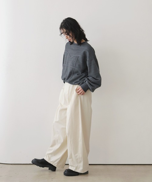 LIAN（リアン）の「コルセットラインスウェットプルオーバー（スウェット・レディース・オートミール/ブラック/チャコールグレー/ブルー・FREE）」の16枚目の写真