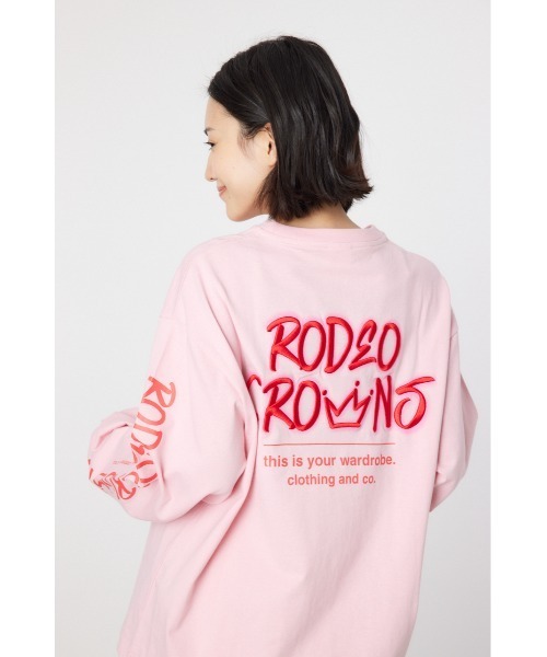 RODEO CROWNS WIDE BOWL(ロデオクラウンズワイドボウル)の「BACK刺繍ロングTシャツ(Tシャツ/カットソー・レディース・ライトピンク/ブラック/オフホワイト/サックスブルー・FREE)」の12枚目の写真