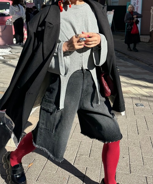 Alley Tokyo（アリートーキョー）の「コルセット裾ぴろんロンT（Tシャツ/カットソー・レディース・グレー/オフホワイト・FREE）」の4枚目の写真