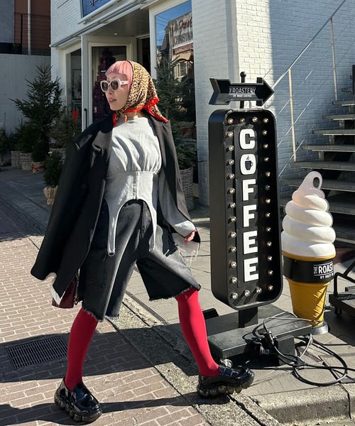 Alley Tokyo（アリートーキョー）の「コルセット裾ぴろんロンT（Tシャツ/カットソー・レディース・グレー/オフホワイト・FREE）」の16枚目の写真