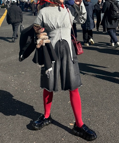 Alley Tokyo（アリートーキョー）の「コルセット裾ぴろんロンT（Tシャツ/カットソー・レディース・グレー/オフホワイト・FREE）」の6枚目の写真