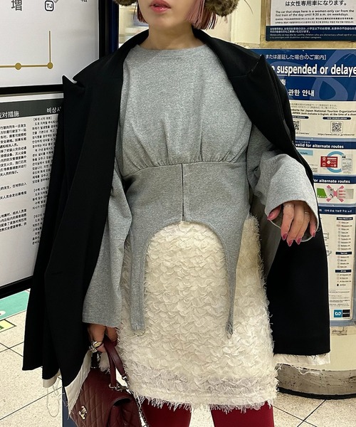 Alley Tokyo（アリートーキョー）の「コルセット裾ぴろんロンT（Tシャツ/カットソー・レディース・グレー/オフホワイト・FREE）」の5枚目の写真