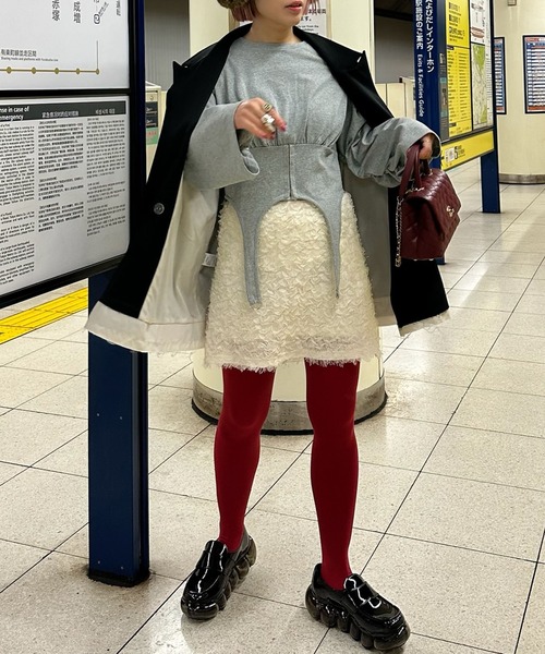 Alley Tokyo（アリートーキョー）の「コルセット裾ぴろんロンT（Tシャツ/カットソー・レディース・グレー/オフホワイト・FREE）」の11枚目の写真