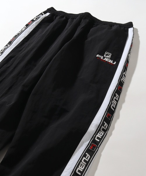 FUBU（ フブ）の「【FUBU/フブ】Track Pants/サイドロゴライン ナイロントラックパンツ（その他パンツ・メンズ・ブラック/ホワイト・L/XL/XXL/M）」の6枚目の写真