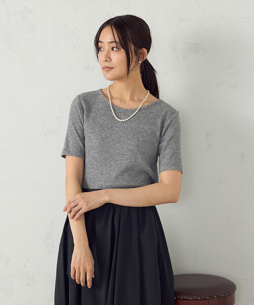 COMME CA ISM(コムサイズム)の「【アンサンブル対応】クロップド丈 リブTシャツ(Tシャツ/カットソー・レディース・アイボリー/マスタード/チャコール/ライトグレー・MEDIUM/LARGE)」の12枚目の写真