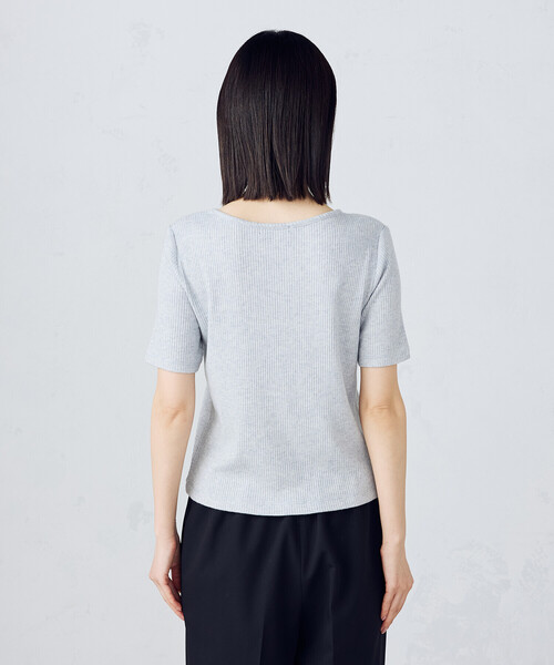 COMME CA ISM(コムサイズム)の「【アンサンブル対応】クロップド丈 リブTシャツ(Tシャツ/カットソー・レディース・アイボリー/マスタード/チャコール/ライトグレー・MEDIUM/LARGE)」の17枚目の写真