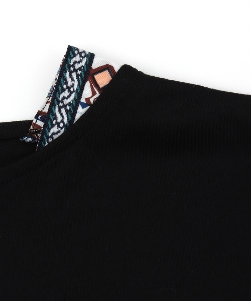チチカカ(チチカカ)の「柄切替スクエアポンチョ(Tシャツ/カットソー・レディース・ブラック/イエロー/オレンジ/パープル・FREE)」の17枚目の写真