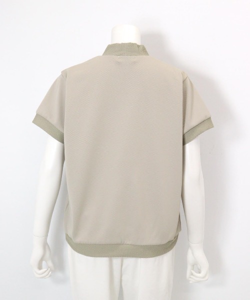 Picone CLUB(ピッコーネクラブ)の「スパンコール刺繍ハイネックプルオーバー(Tシャツ/カットソー・レディース・ベージュ/ホワイト/ネイビー/イエロー・L/M/S)」の7枚目の写真