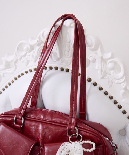 ems excite（エムズエキサイト）の「チャーム付きボストンバッグ（ボストンバッグ・レディース・レッド/ブラック/オフホワイト・ONE SIZE）」の17枚目の写真