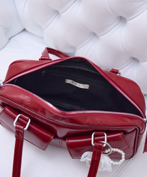 ems excite（エムズエキサイト）の「チャーム付きボストンバッグ（ボストンバッグ・レディース・レッド/ブラック/オフホワイト・ONE SIZE）」の22枚目の写真