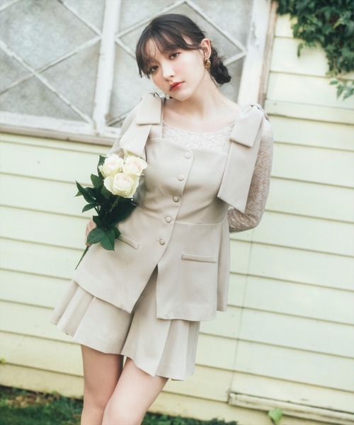 REDYAZEL（レディアゼル）の「【セットアップ可能】プリーツショートパンツ（その他パンツ・レディース・ベージュ/グレー/ブルー・SMALL/MEDIUM）」の5枚目の写真