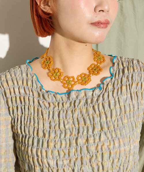 HELLO.SANFRANCISCO（ハローサンフランシスコ）の「【HELLO.SANFRANCISCO】フラワーチョーカーネックレス（ネックレス・レディース・ブルー/ピンク/オレンジ・ONE SIZE）」の11枚目の写真