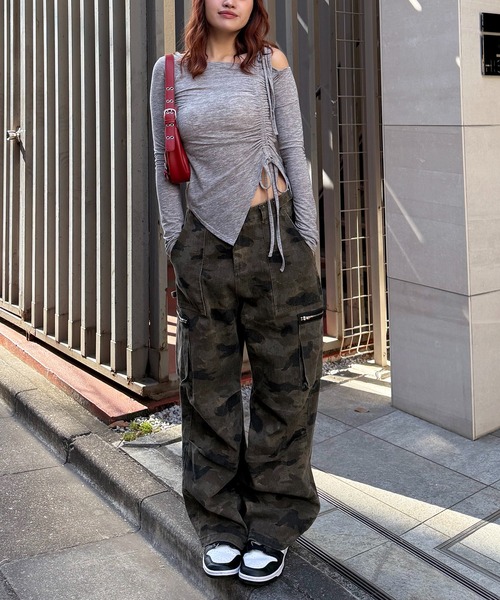 SPIRALGIRL（スパイラルガール）の「ワンショルダードロストリボントップス（Tシャツ/カットソー・レディース・ブラック/グレー/ピンク・FREE）」の17枚目の写真