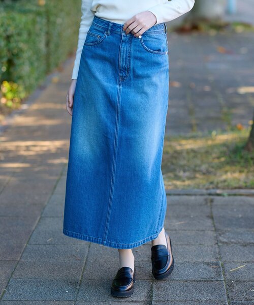 DRESSTERIOR（ドレステリア）の「【洗える/後ろスリット】ユーズド加工デニムナロースカート（デニムスカート・レディース・ブルー系その他・34/36/38/40）」の2枚目の写真
