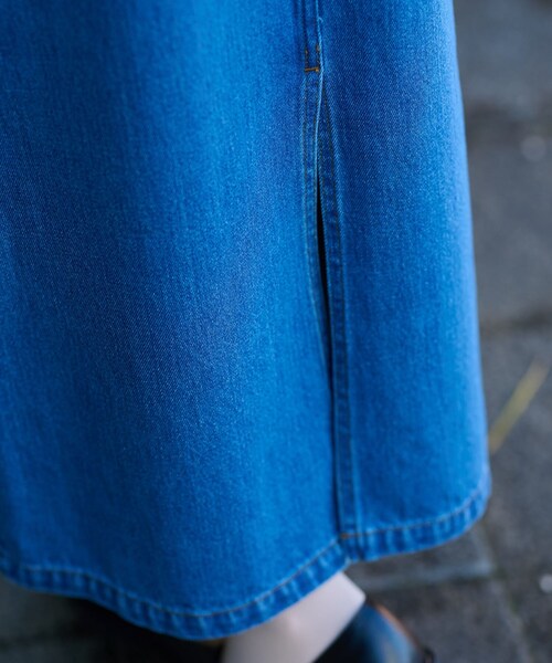 DRESSTERIOR（ドレステリア）の「【洗える/後ろスリット】ユーズド加工デニムナロースカート（デニムスカート・レディース・ブルー系その他・34/36/38/40）」の7枚目の写真