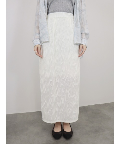 Reurie'（レウリィ）の「ウェーブ柄スカート wave pattern skirt/なみなみ柄/タイトスカート／ ロング丈 Iライン シアー ニュアンス 大人カジュアル シンプル きれいめ（スカート・レディース・アイボリー/ブラック・FREE）」の11枚目の写真