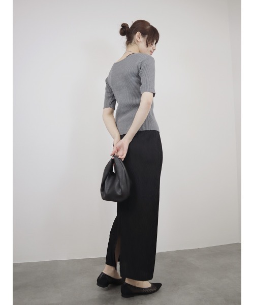 Reurie'（レウリィ）の「ウェーブ柄スカート wave pattern skirt/なみなみ柄/タイトスカート／ ロング丈 Iライン シアー ニュアンス 大人カジュアル シンプル きれいめ（スカート・レディース・アイボリー/ブラック・FREE）」の21枚目の写真