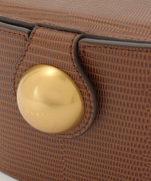 La TOTALITE(ラトータリテ)の「nuer/ニューイ Pot tote bag(ハンドバッグ・レディース・ブラック/ブラウン・FREE)」の11枚目の写真