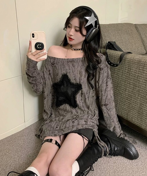 shopnikoniko(ショップニコニコ)の「チュールスターモチーフ ワンショルダー ダメージトップス(Tシャツ/カットソー・レディース・ホワイト/グレー・フリー)」の3枚目の写真