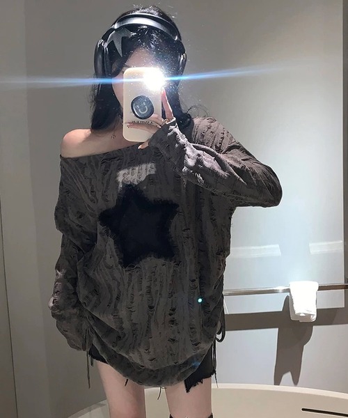 shopnikoniko(ショップニコニコ)の「チュールスターモチーフ ワンショルダー ダメージトップス(Tシャツ/カットソー・レディース・ホワイト/グレー・フリー)」の6枚目の写真