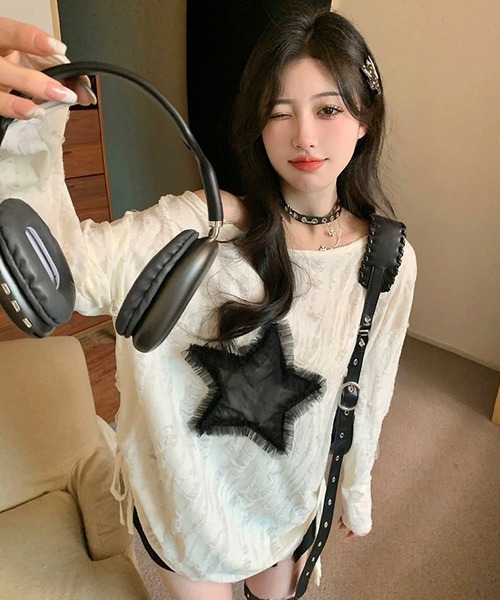 shopnikoniko(ショップニコニコ)の「チュールスターモチーフ ワンショルダー ダメージトップス(Tシャツ/カットソー・レディース・ホワイト/グレー・フリー)」の10枚目の写真