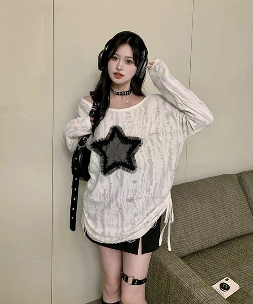 shopnikoniko(ショップニコニコ)の「チュールスターモチーフ ワンショルダー ダメージトップス(Tシャツ/カットソー・レディース・ホワイト/グレー・フリー)」の12枚目の写真