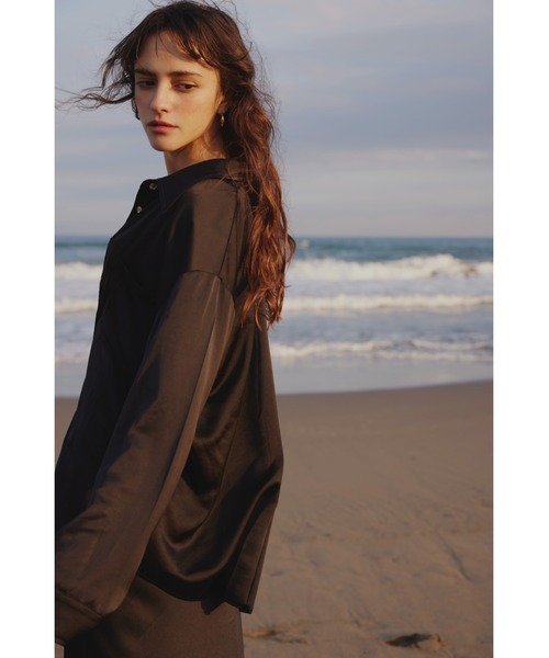 ALEXIA STAM（アリシアスタン）の「Satin Shirt /サテンシャツ