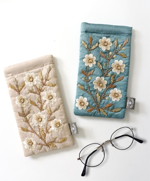ビーズ刺繍メガネケース（メガネ）｜Three Four Time（スリー