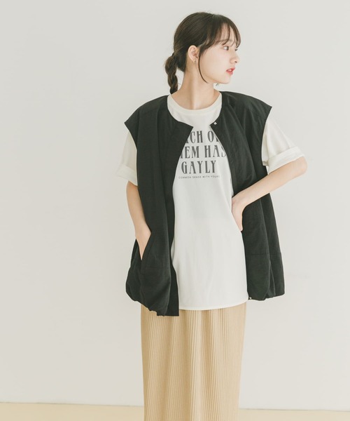 ITEMS URBANRESEARCH（アイテムズ アーバンリサーチ）の「カットジョーゼットロゴTシャツ（Tシャツ/カットソー・レディース・チャコールグレー/ブルー/オフホワイト・FREE）」の11枚目の写真