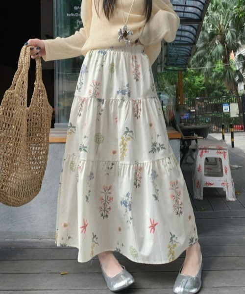 gossip!ロサンゼルス(ゴシップロサンゼルス)の「レトロフラワープリント ティアードスカート(スカート・レディース・オフホワイト・FREE)」の10枚目の写真
