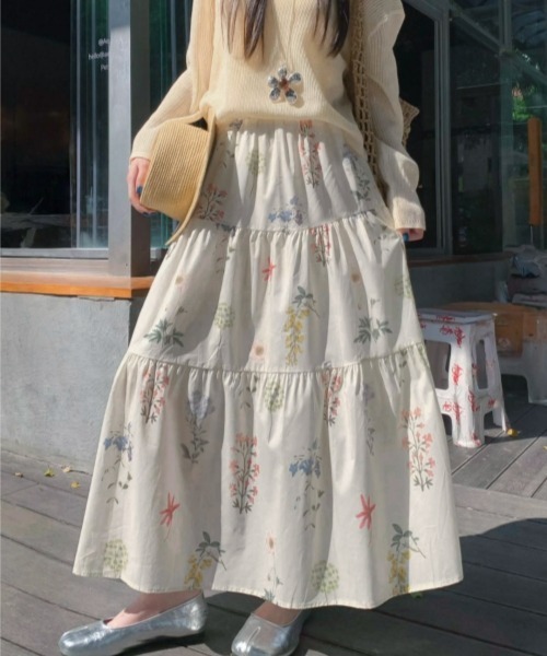 gossip!ロサンゼルス(ゴシップロサンゼルス)の「レトロフラワープリント ティアードスカート(スカート・レディース・オフホワイト・FREE)」の14枚目の写真