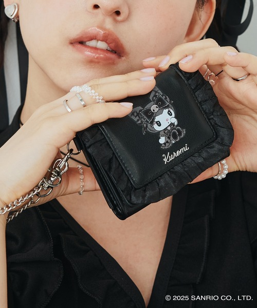 くるみ様　ブラック三つ折り財布 WEB限定商品】【当店限定】Sanrio characters(サンリオキャラクターズ