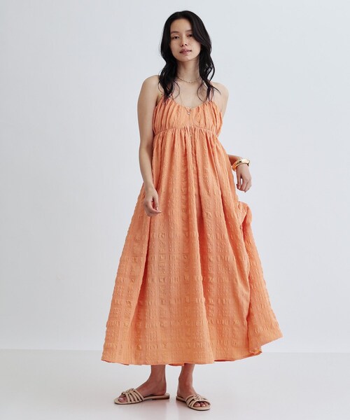 GALLEST（ギャレスト）の「サロペットワンピース（ワンピース・レディース・ライトオレンジ系/ブラック・36/38）」の13枚目の写真