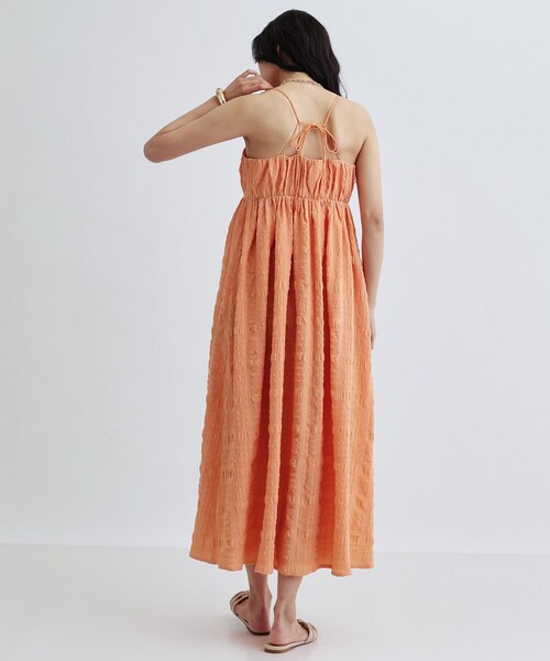 GALLEST（ギャレスト）の「サロペットワンピース（ワンピース・レディース・ライトオレンジ系/ブラック・36/38）」の6枚目の写真