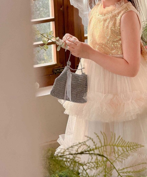 aimoha(アイモハ)の「ゴールドスパンコールフリルチュールワンピース(ワンピース・キッズ・ゴールド・110/120/130/140/150)」の4枚目の写真