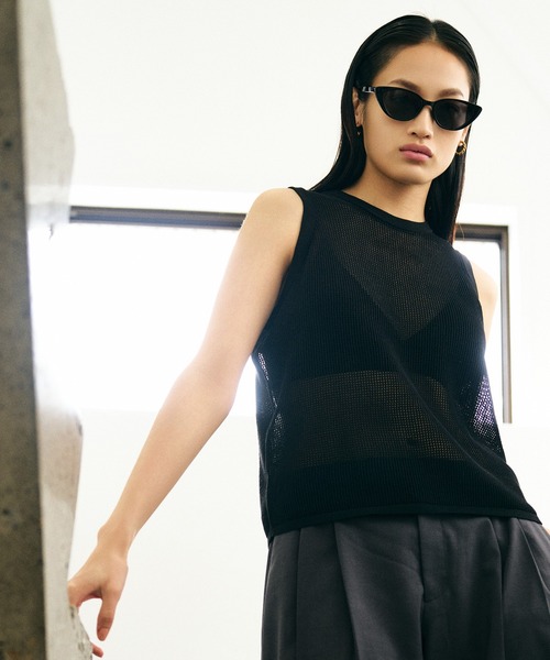 NUEF （ヌエフ）の「ユニセックス対応/NUEF/cent un101/キャッツアイサングラス（サングラス・レディース・ブラック/ブラウン/グリーン・FREE）」の7枚目の写真