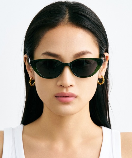 NUEF （ヌエフ）の「ユニセックス対応/NUEF/cent un101/キャッツアイサングラス（サングラス・レディース・ブラック/ブラウン/グリーン・FREE）」の20枚目の写真