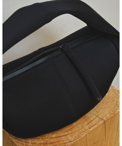 TODAYFUL（トゥデイフル）の「TODAYFUL Bonding Wrap Bag 12511018（ハンドバッグ・レディース・ブラック/ブラウン・FREE）」の8枚目の写真