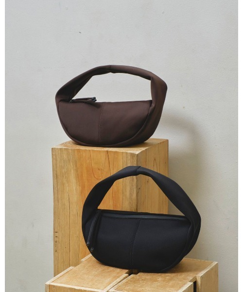 TODAYFUL（トゥデイフル）の「TODAYFUL Bonding Wrap Bag 12511018（ハンドバッグ・レディース・ブラック/ブラウン・FREE）」の11枚目の写真