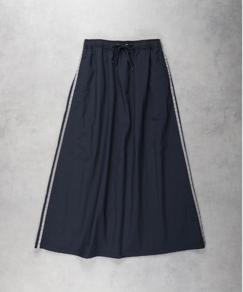 Right-on（ライトオン）の「【HONEYSUCKLE ROSE】ナイロンラインスカート（スカート・レディース・ネイビー/ダークグレー・M/L）」の3枚目の写真