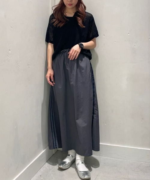 Right-on（ライトオン）の「【HONEYSUCKLE ROSE】ナイロンラインスカート（スカート・レディース・ネイビー/ダークグレー・M/L）」の14枚目の写真