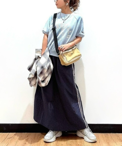 Right-on（ライトオン）の「【HONEYSUCKLE ROSE】ナイロンラインスカート（スカート・レディース・ネイビー/ダークグレー・M/L）」の20枚目の写真