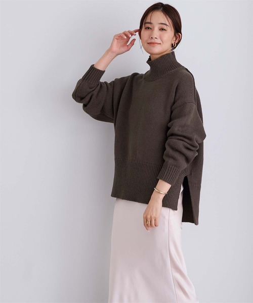 UR'S(ユアーズ)の「ハイネックサイドスリットオーバーサイズニット(ニット/セーター・レディース・アイボリー/ブラック/ライトグレー/ダークブラウン/グレー系その他/レッド・S/L/M)」の18枚目の写真