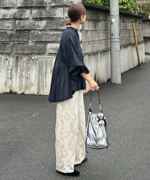 notch.（ノッチ）の「【notch.by KR】スキッパーペプラムブラウス（シャツ/ブラウス・レディース・チャコール/ネイビー/ブラック/オフホワイト・M）」の14枚目の写真